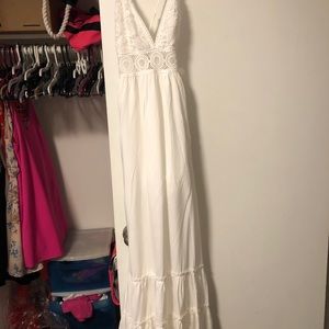 White maxi dress